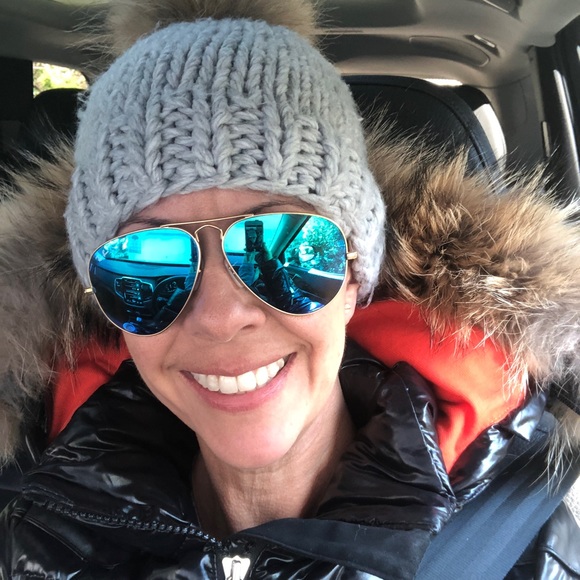 Meet your Posher, Jennifer - Picture 3 of 7